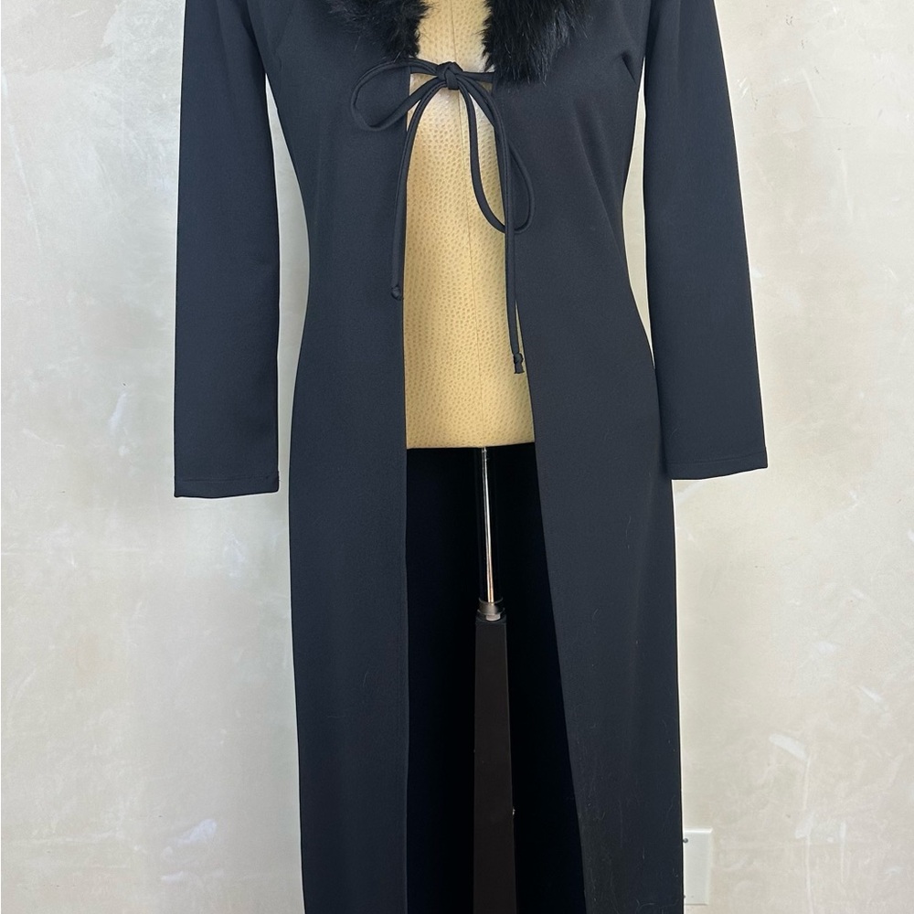 Elegant Black Long Coat with Faux Fur Collar